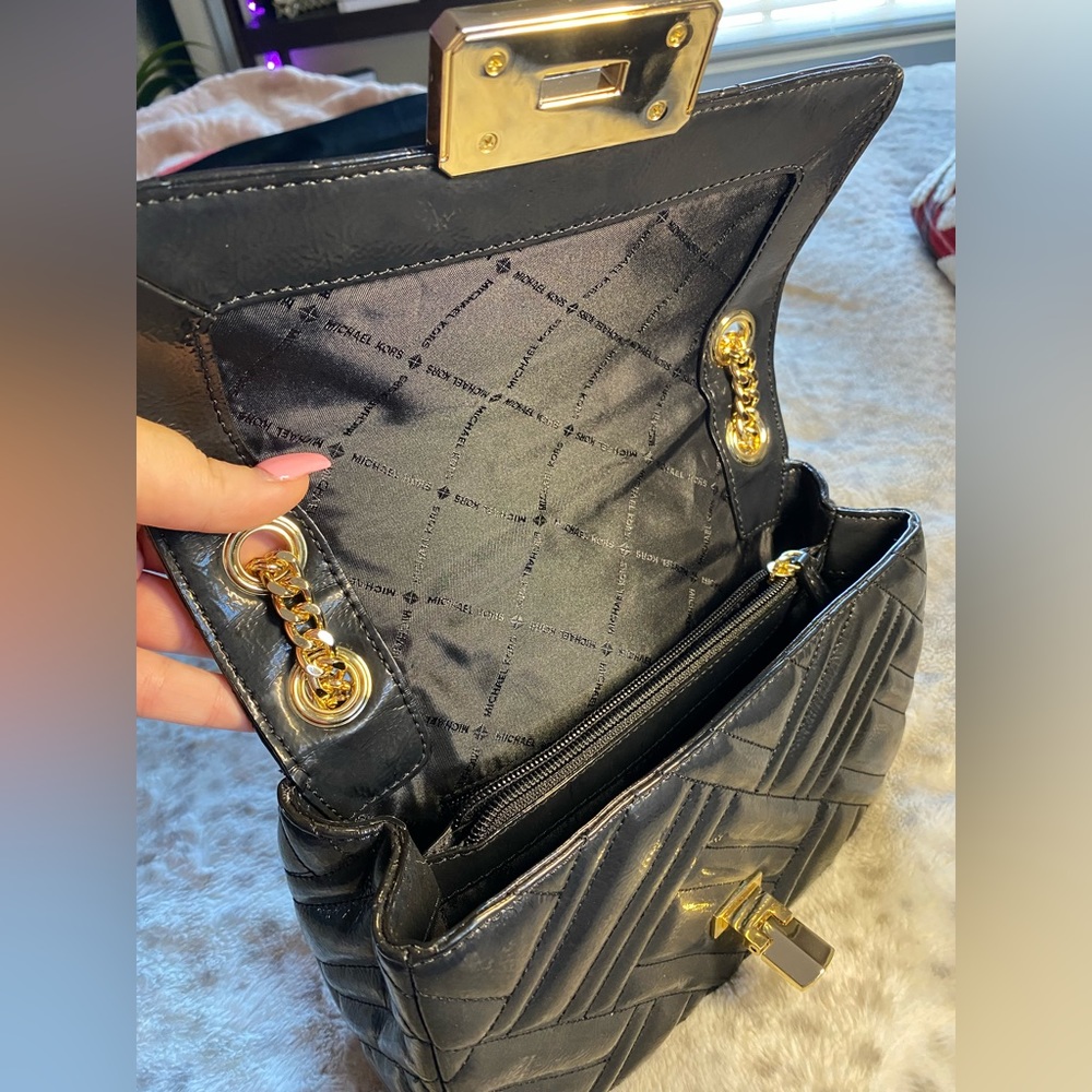 Michael Kors Peyton Shoulder Bag - Picture 7 of 7